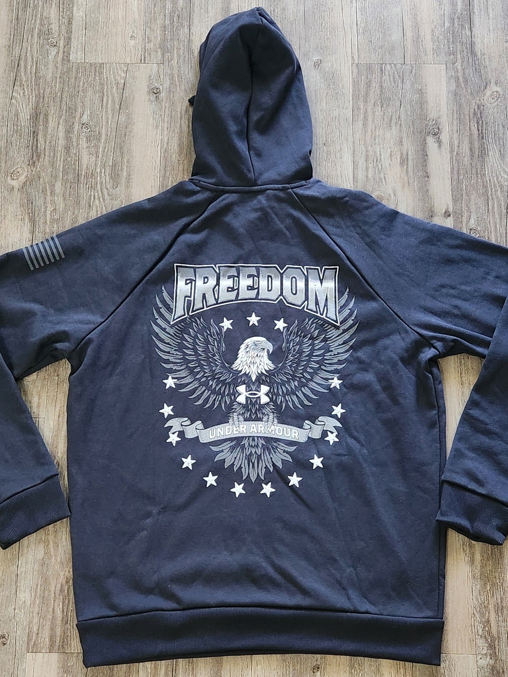 Under Armour Pullover Hoodie Freedom Eagle USA Flag Dark‎ Gray Mens Medium NEW